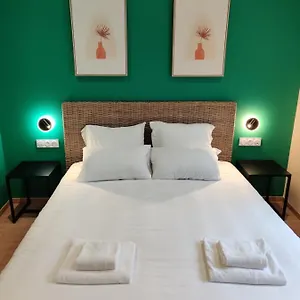 2* Hotel De